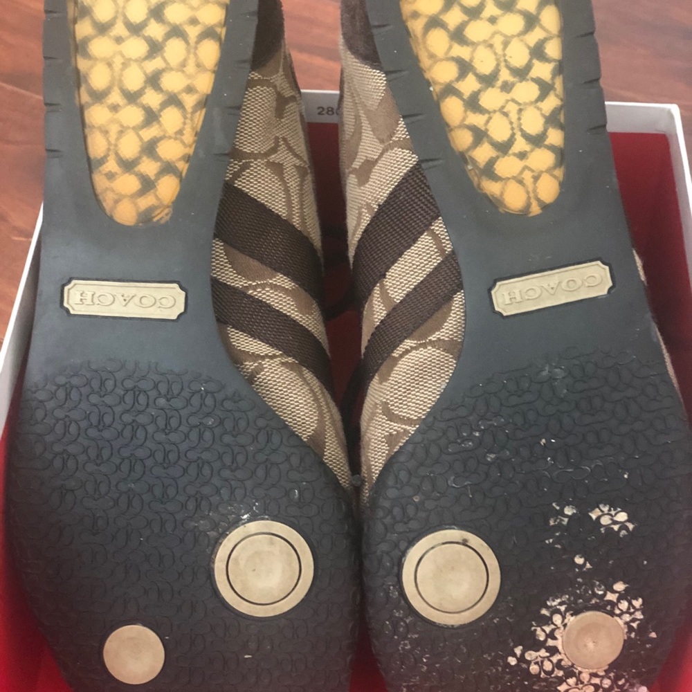 Coach Size 8 Sneakers - Picture 2 of 5